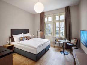 Franz BY ZEITRAUM, Prague